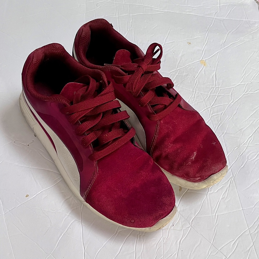 Puma Burgundy & White Athletic Sneakers Men's Size 7.5